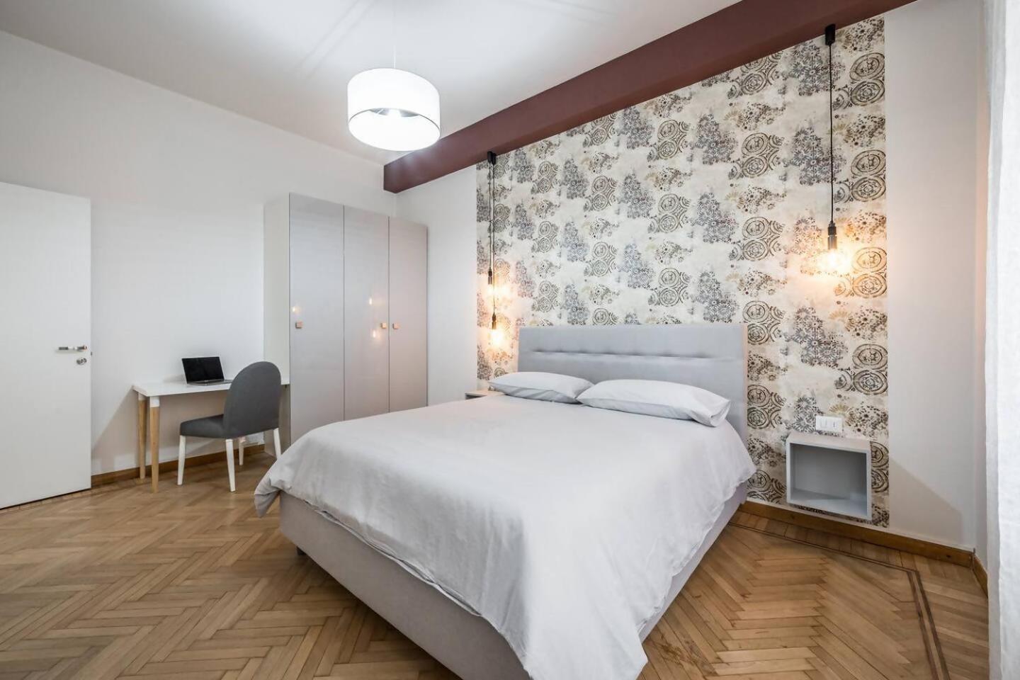 Casa Amelia Elegant Suite Parcheggio Gratuito Парма Экстерьер фото