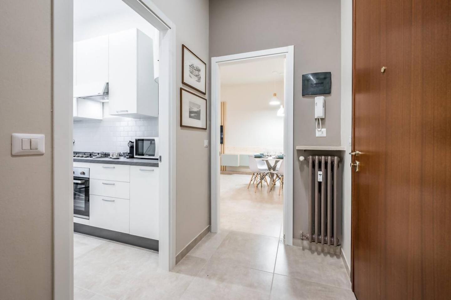 Casa Amelia Elegant Suite Parcheggio Gratuito Парма Экстерьер фото